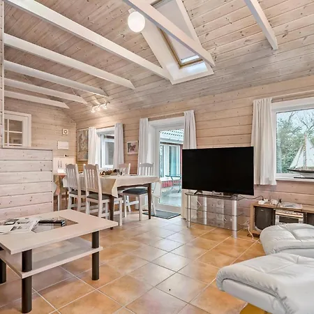 Amazing In With Kitchen Holiday home *