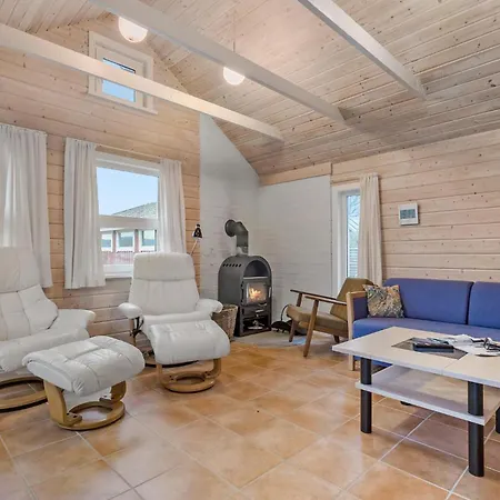 Сasa de vacaciones Amazing In With Kitchen Skjern