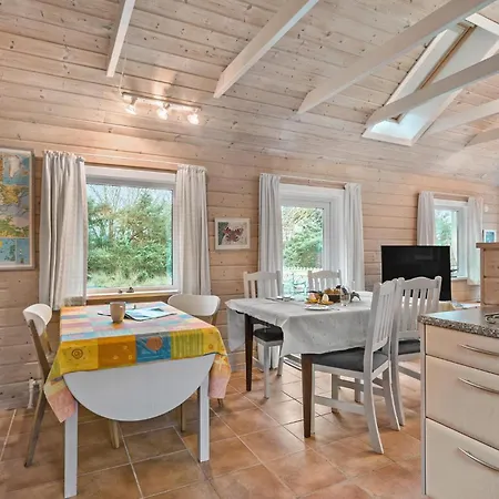 Amazing In With Kitchen Holiday home